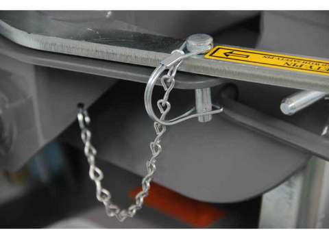 B&W 5th Wheel Hitch Safety Chain and Pin Assembly - Detail View | United RV Parts